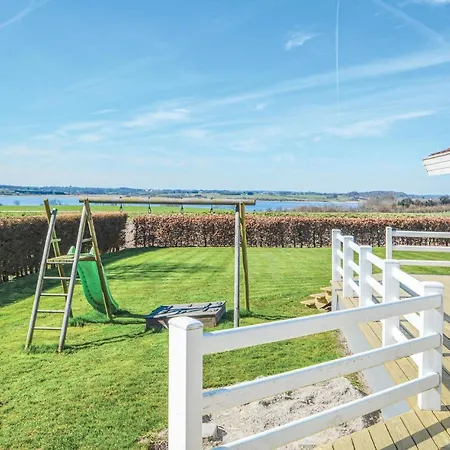 Holiday home 3 Bedroom In Hejls