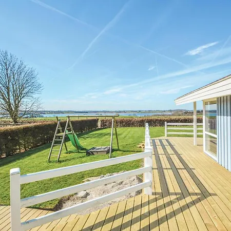 別荘 Awesome Home In Hejls With Sauna Hejls