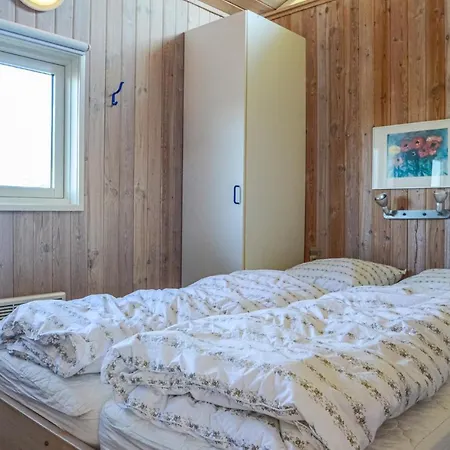 別荘 Awesome Home In Hejls With Sauna